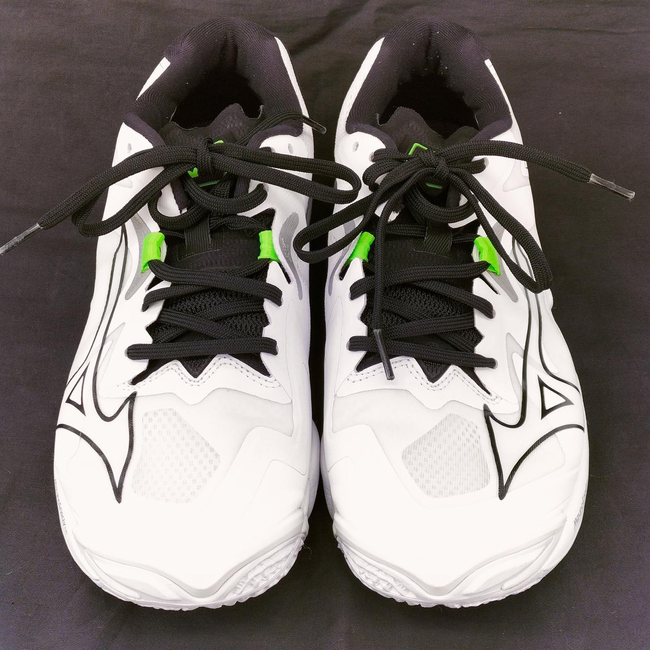 【未使用品】ミズノ バレーボール シューズ サイズ25.0 ゴリ商品 MIZUNO ミズノ バレーボールシューズ 2E相当 ミッドカット 当店