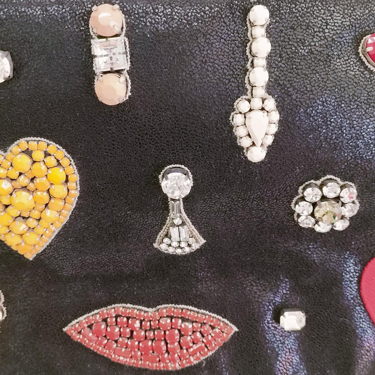 スタッズ ビジューファラベラ