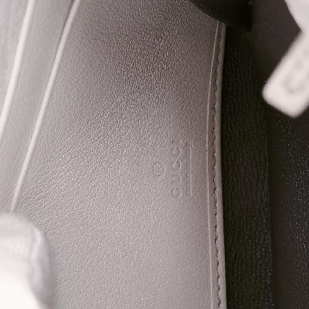 刻印有ります。