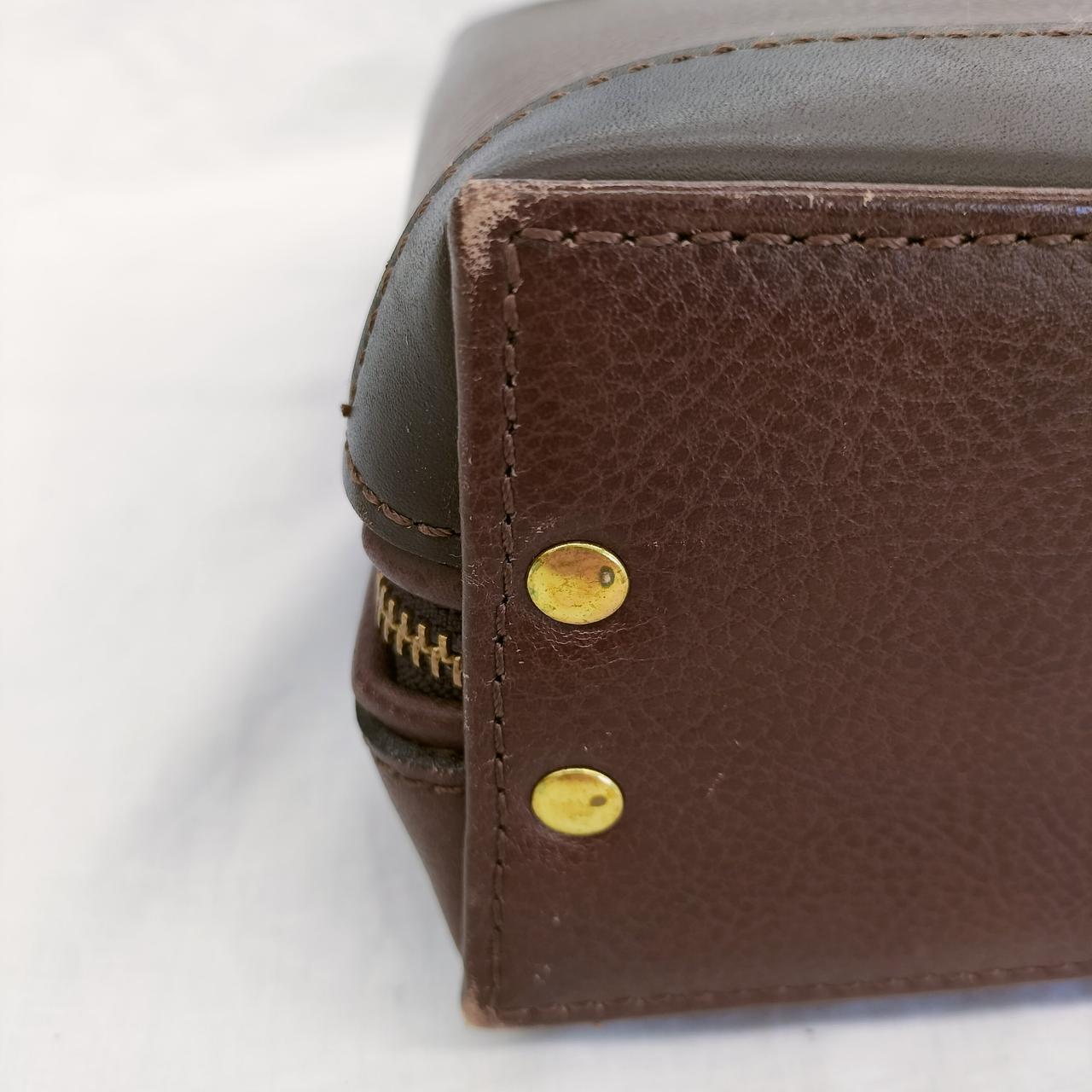 外側マチの部分の擦れ