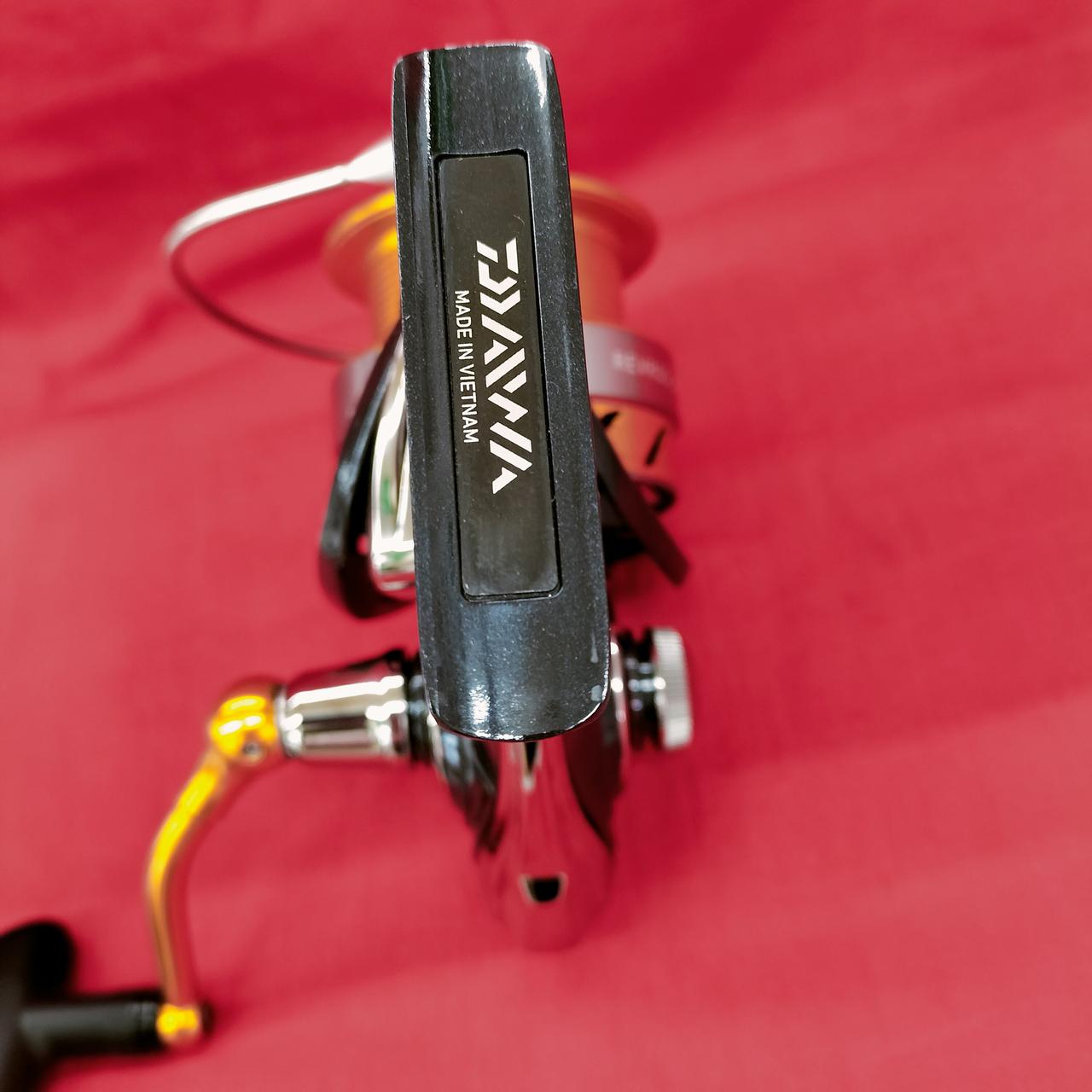 ロッドとの接続部分に剥がれが少し有ります