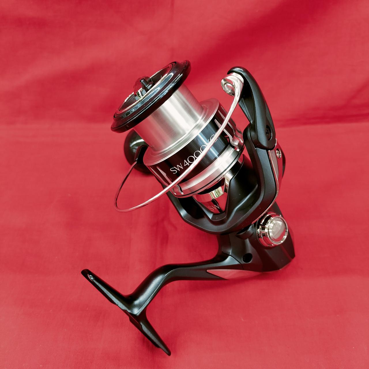 SHIMANO STRADIC3000MHGスピニングリール シマノ ストラディック