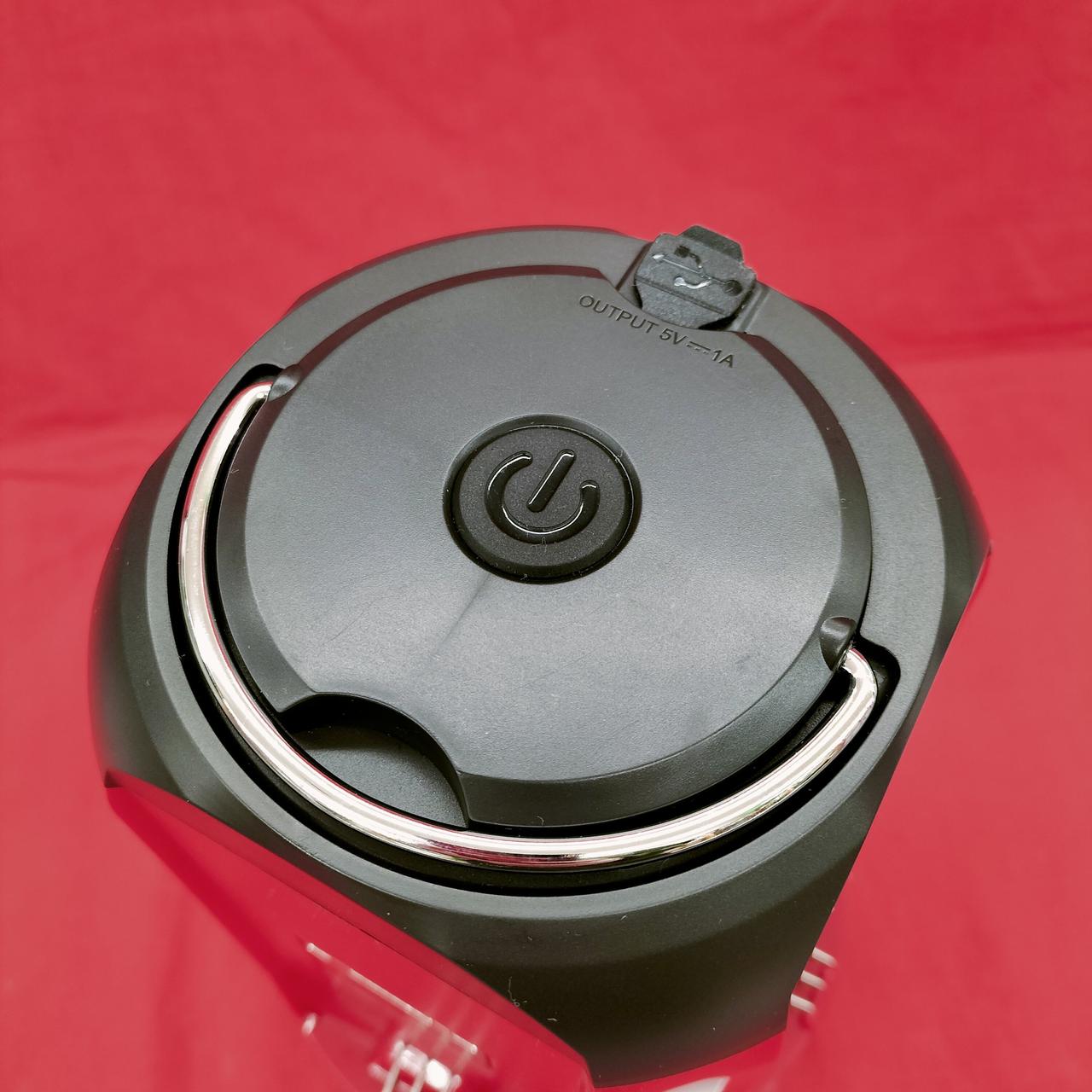 電源スイッチ部分です