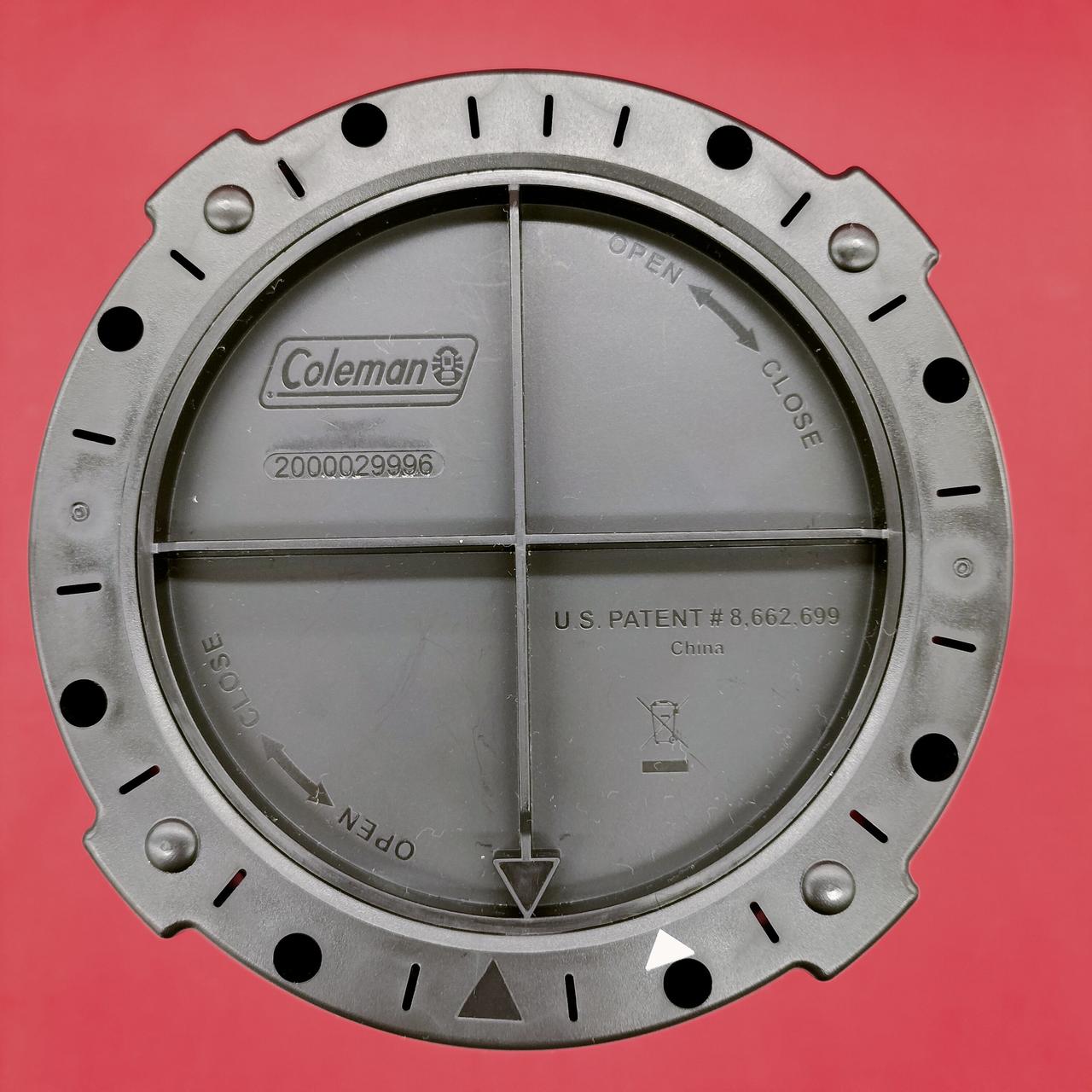 底面、電池カバーです