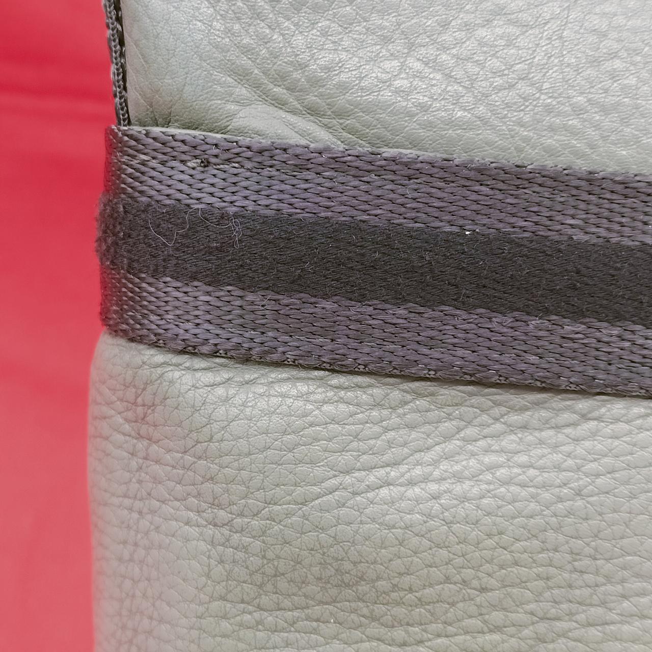 毛羽立ち有ります。