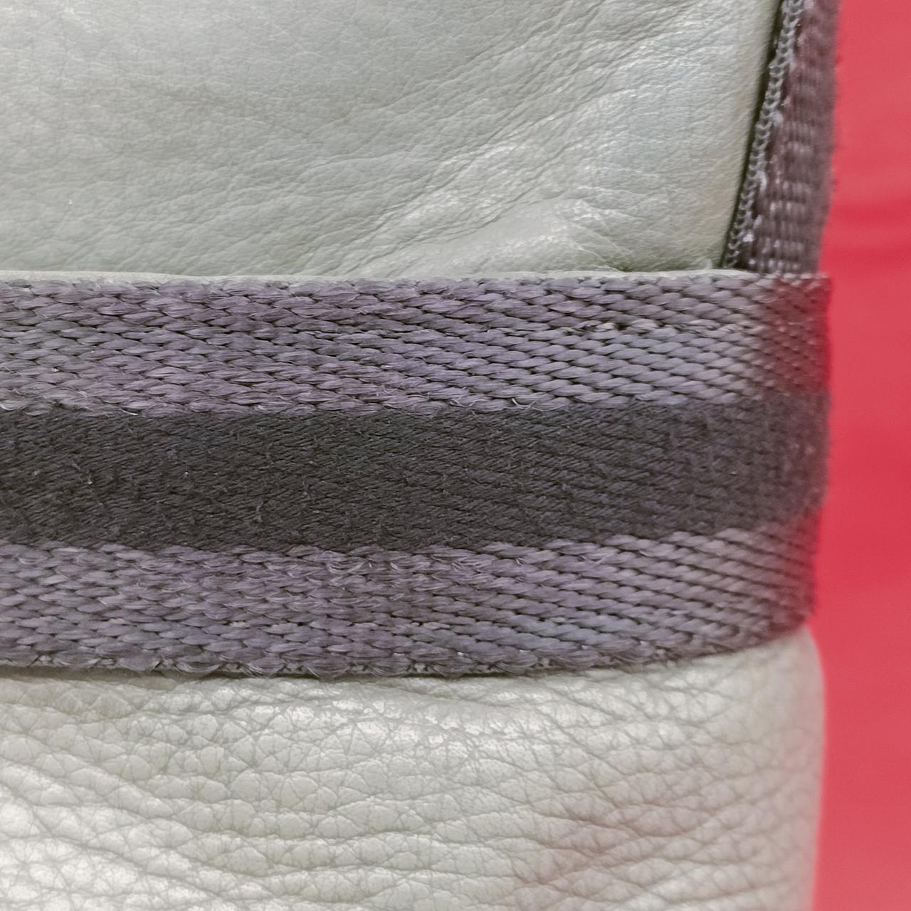 毛羽立ち有ります。