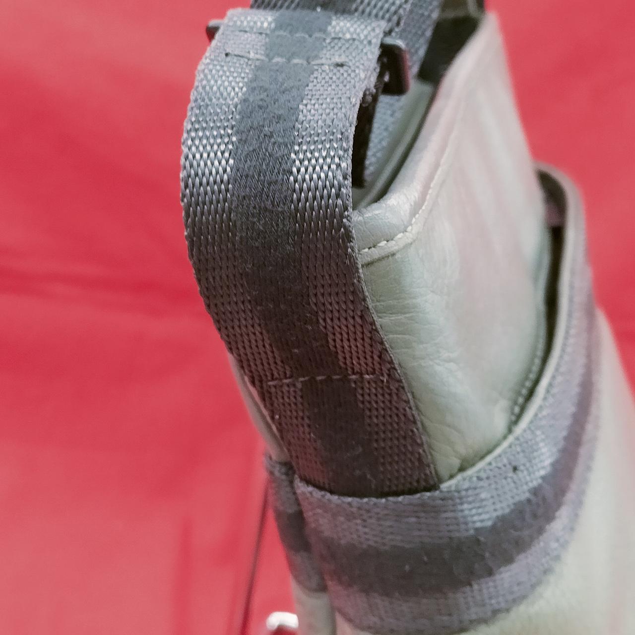 毛羽立ち有ります。