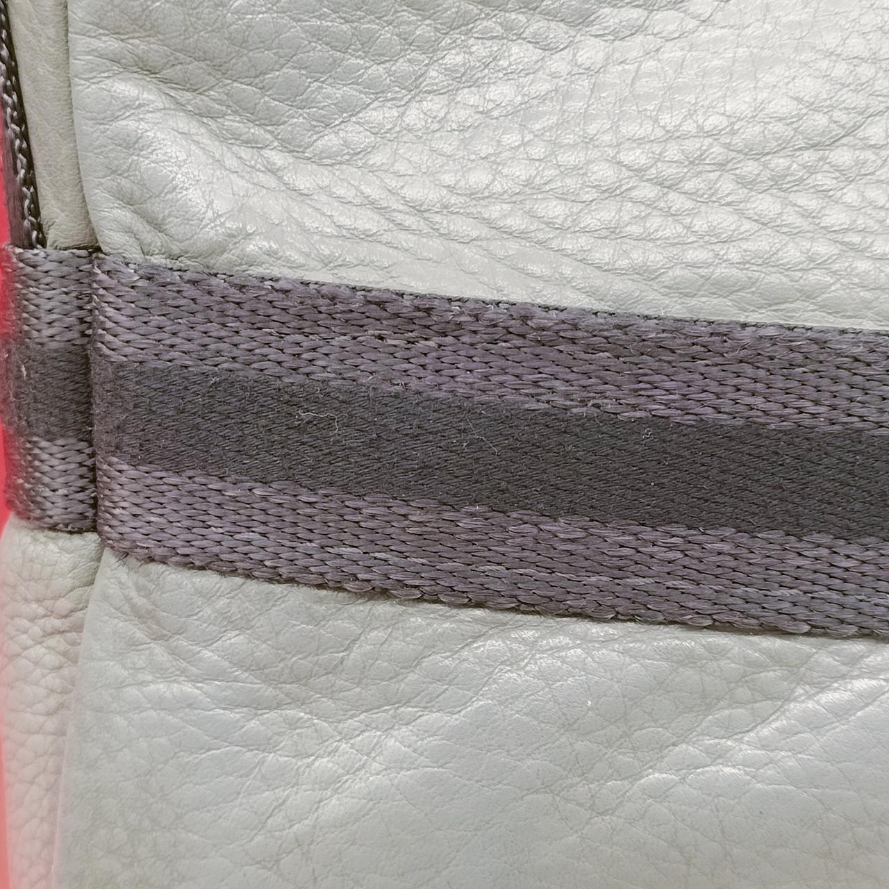 毛羽立ち有ります。