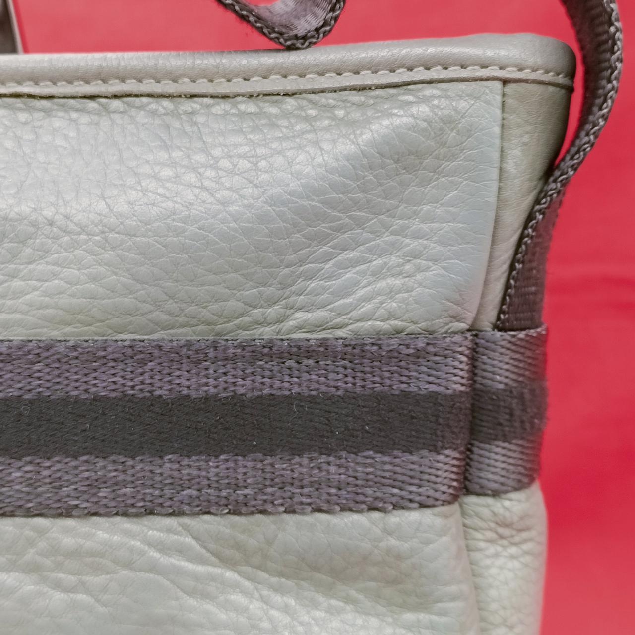 毛羽立ち有ります。