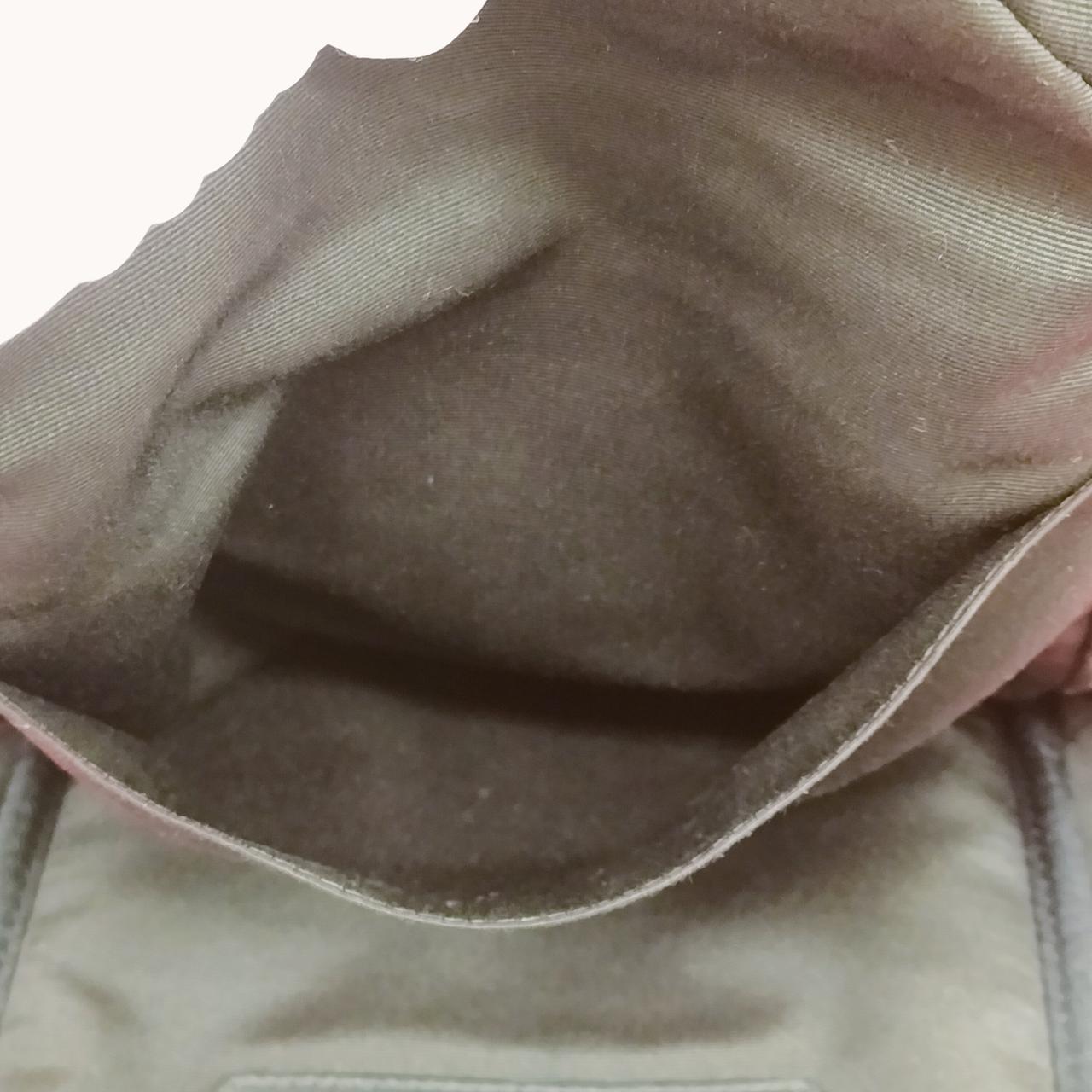 内側⇒ポケットの状態です。