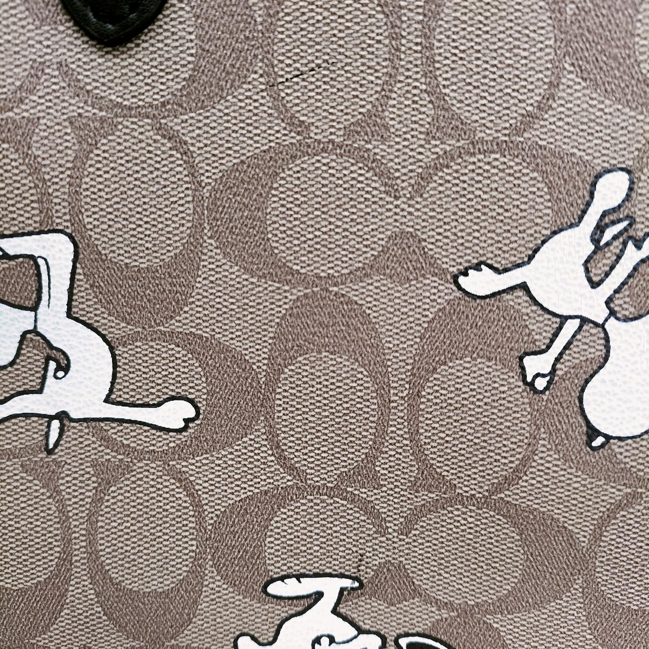 背面に汚れ有ります