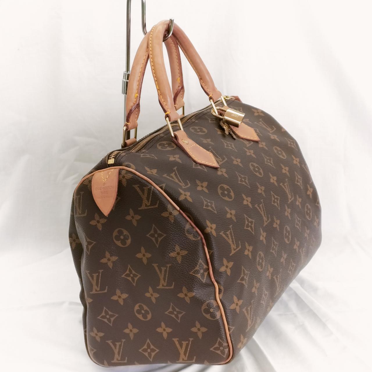 横から見た状態、縁部分、染みが有ります。