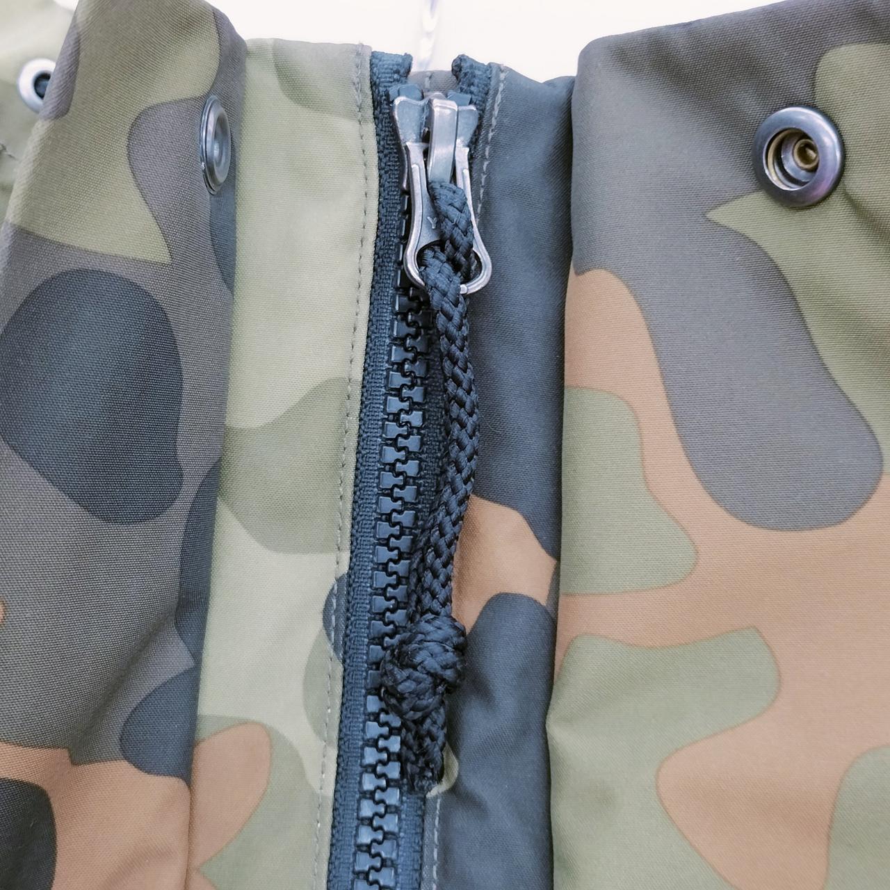 ファスナー部分の状態です。