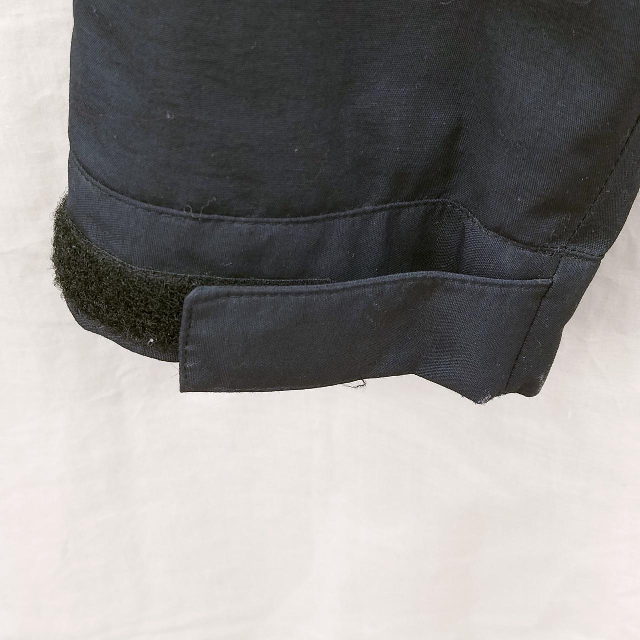 右側袖口部分の状態です