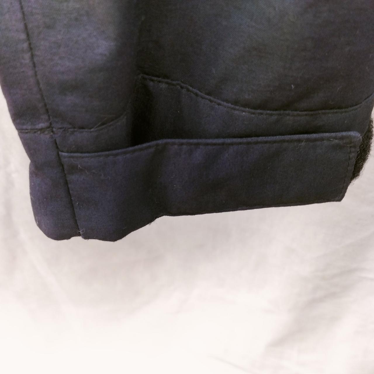 左側、袖口部分の状態です。