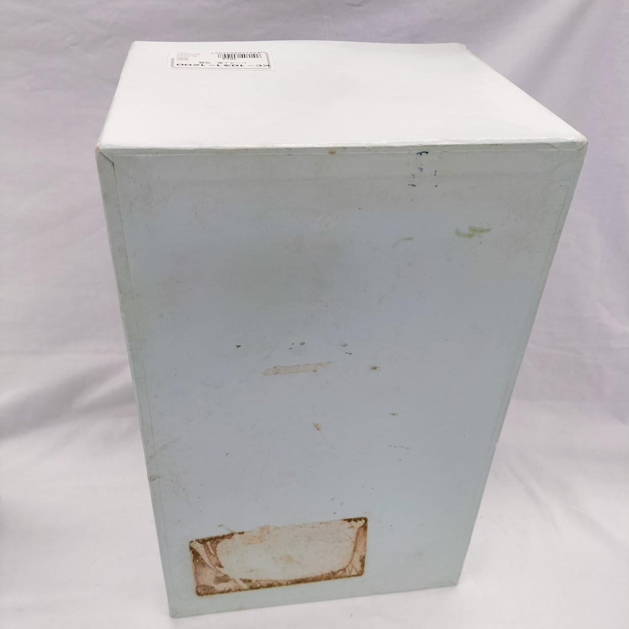 箱付き
箱は経年劣化による汚れ有ります。