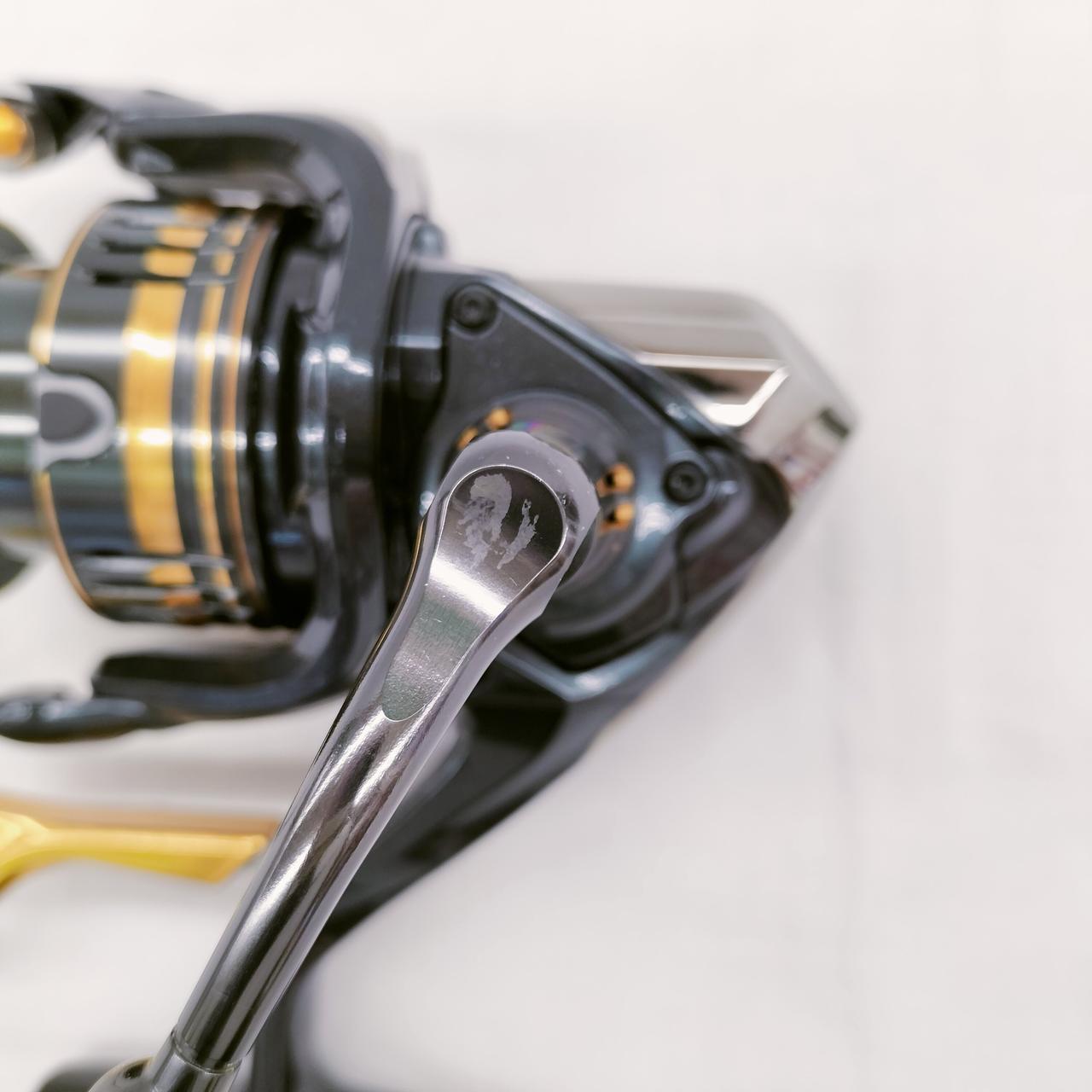 ハンドル部分に剥がれが有ります