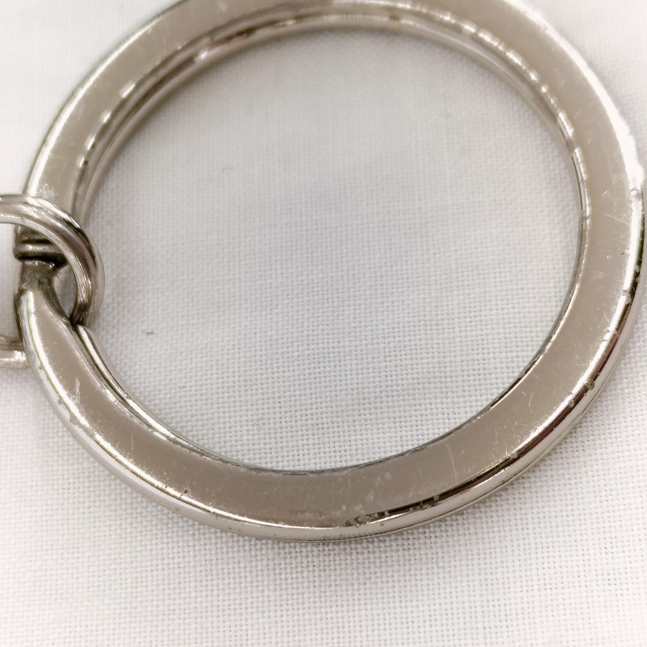 キーリングに細かい傷有ります