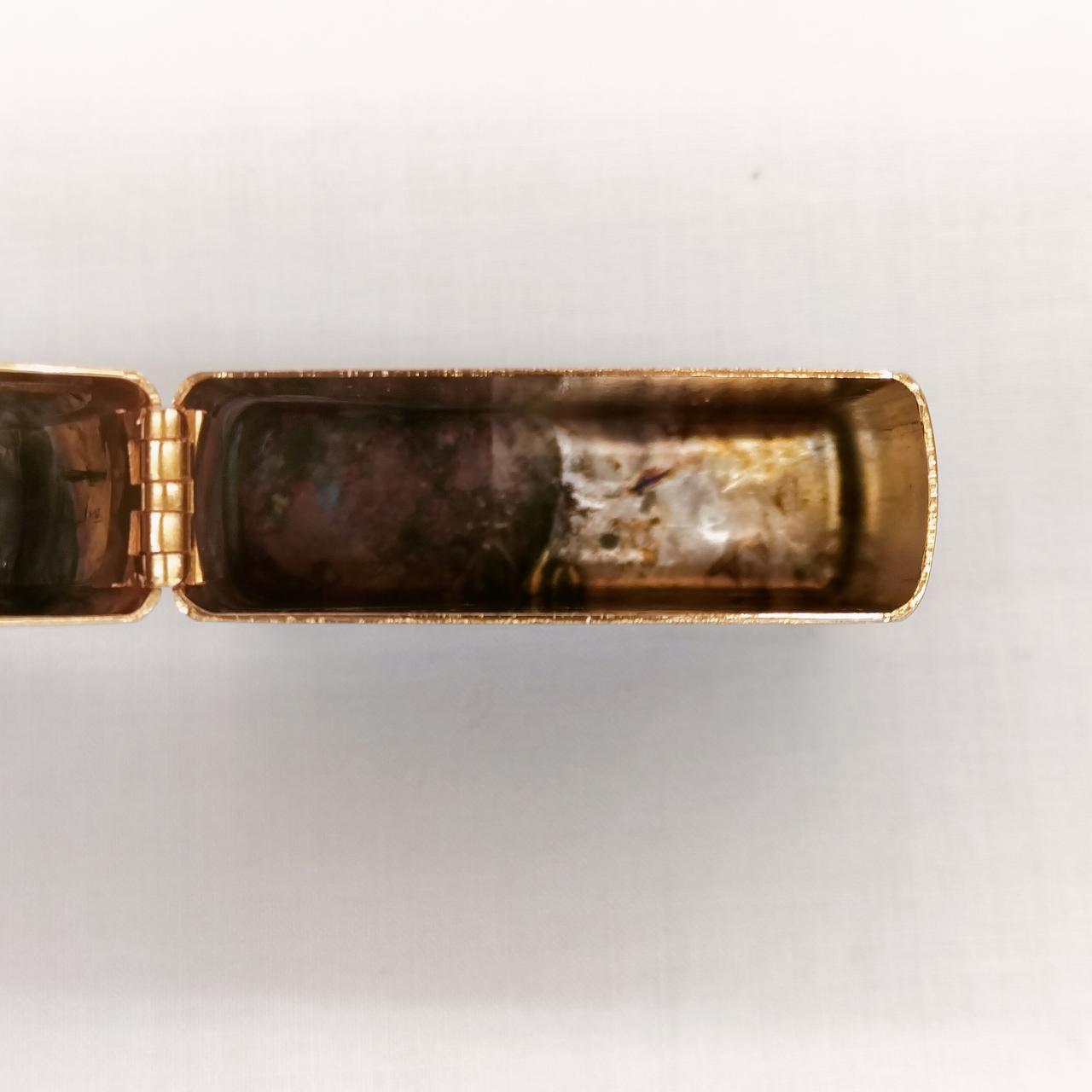 カバーの状態です。