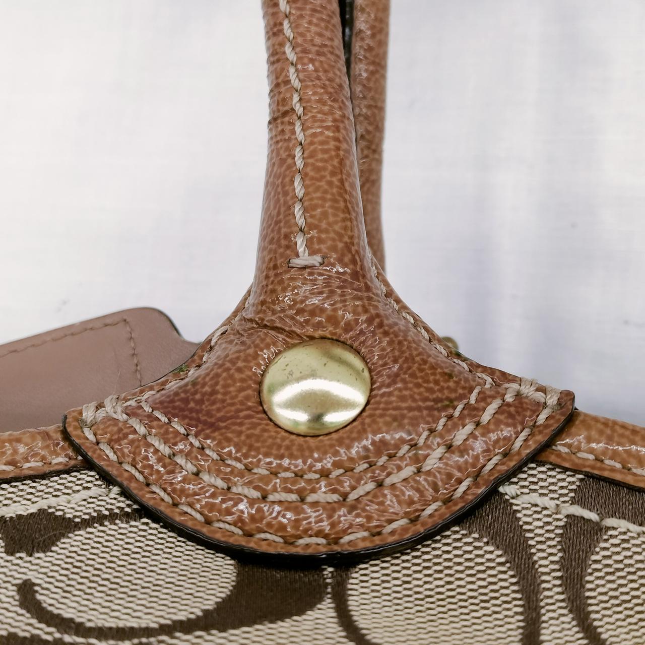 金具の色剥げ有ります。