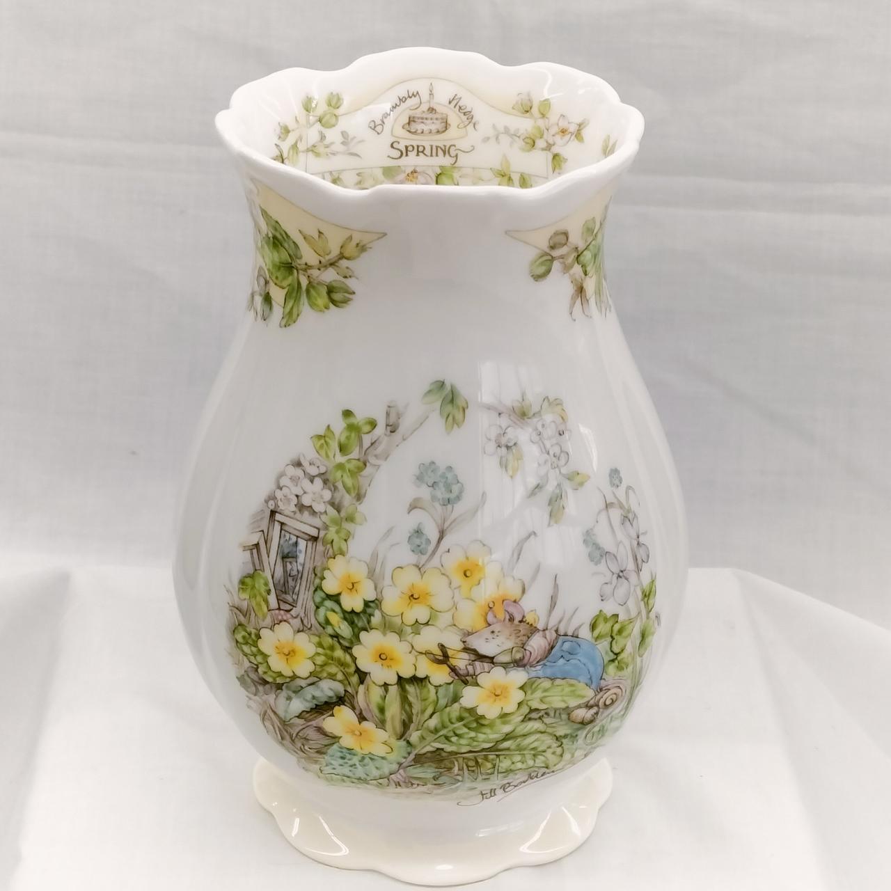 ROYALDOULTONフラワーベース