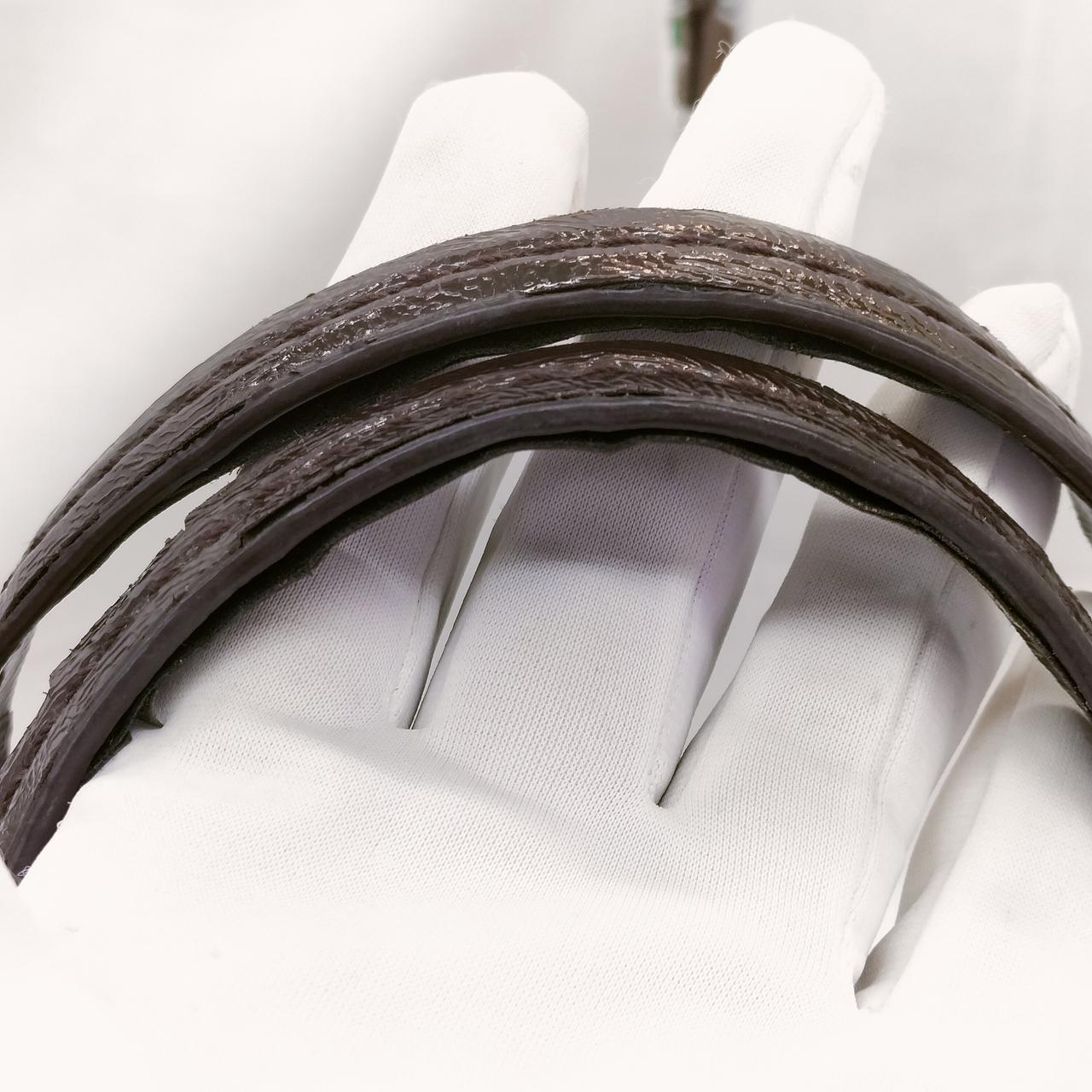 持ち手部分、劣化.剥がれ等が有ります。