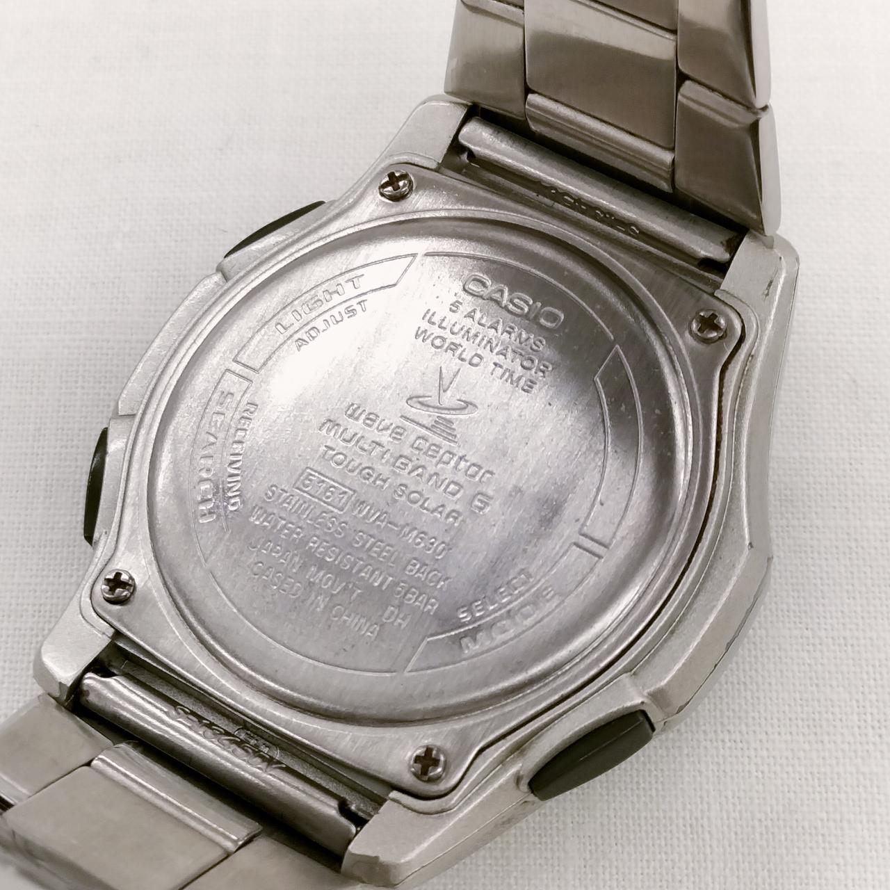 裏蓋の状態です。