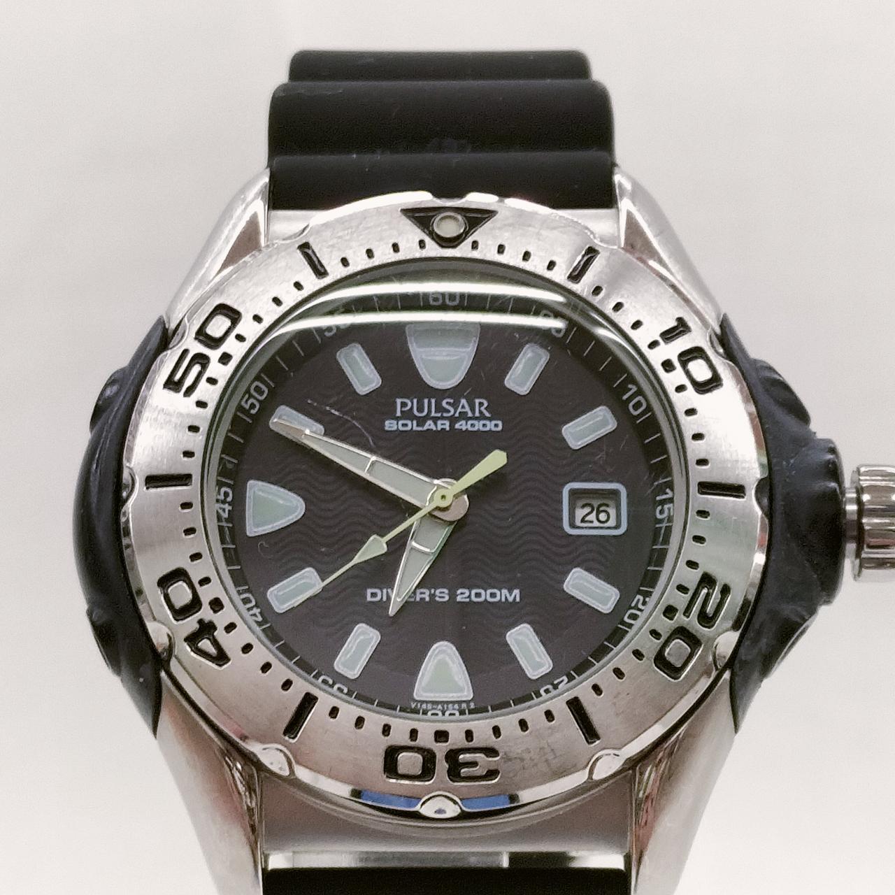 拡大画像
左側に2cm程のキズ有り