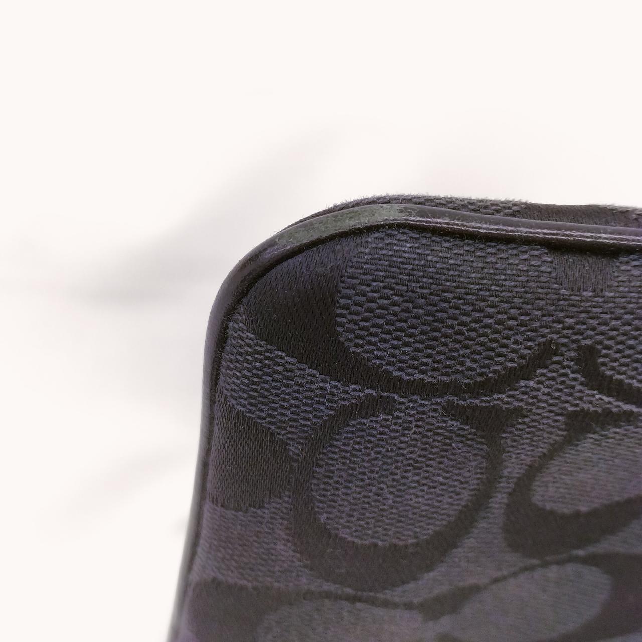 角擦れが有ります。