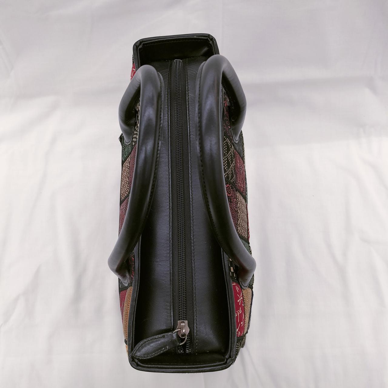 細かなキズがございます