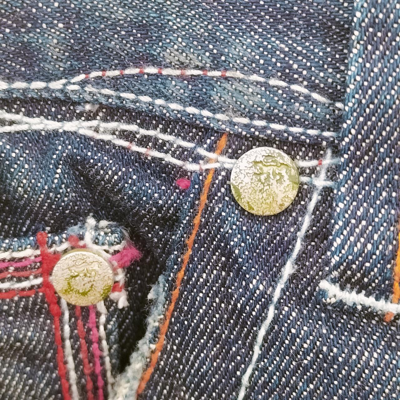 金具部分、緑錆有ります。
