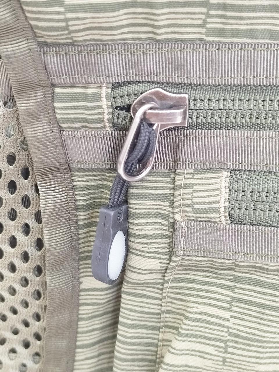 持ち手部分、ベタつき有ります。