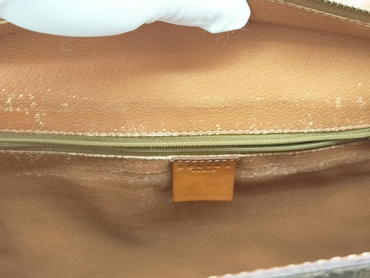 剥がれが有ります。