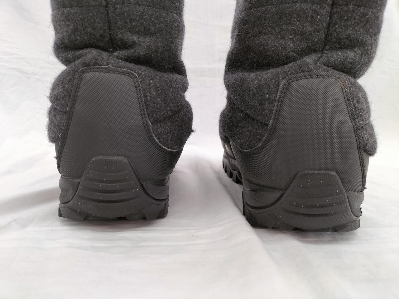 踵側など使用感あります