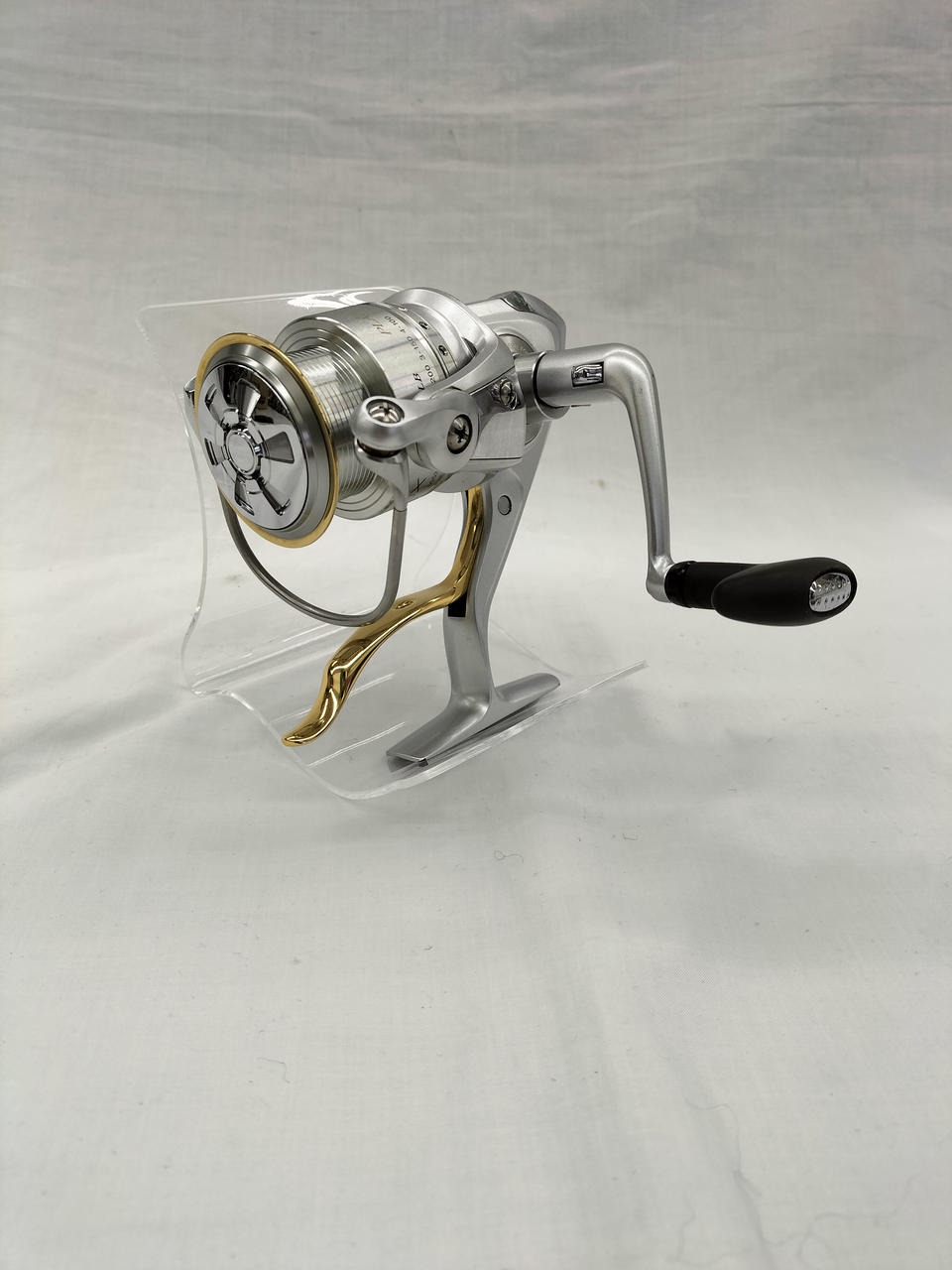 使用感、一部擦り傷箇所等あります