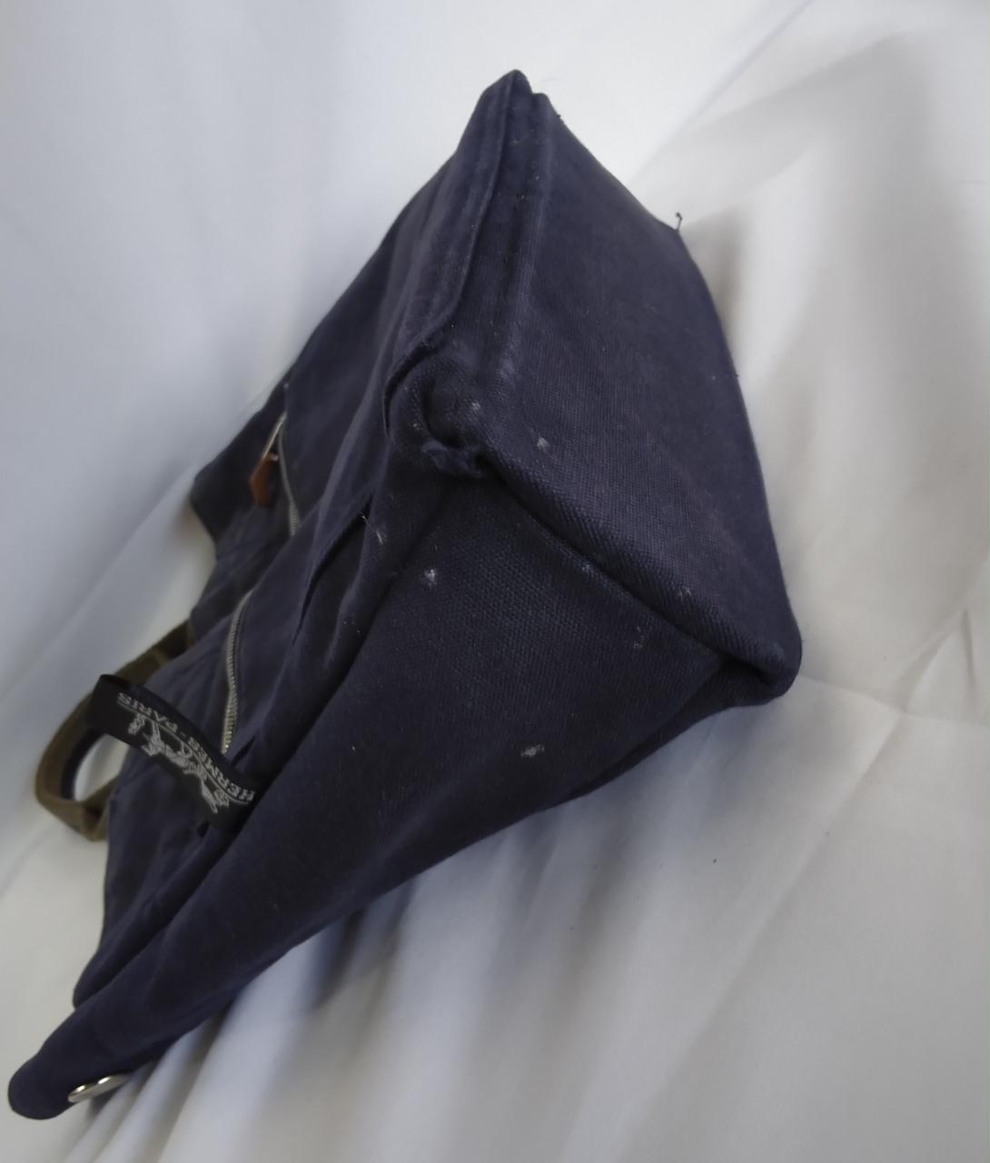 裏返しにした内側の画像です。