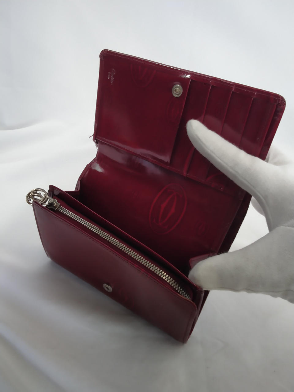 本物Cartier バーガンディ 二つ折り財布 カルティエ バーガンディ 二つ折り 財布 高級 ゴールド 金具1つ