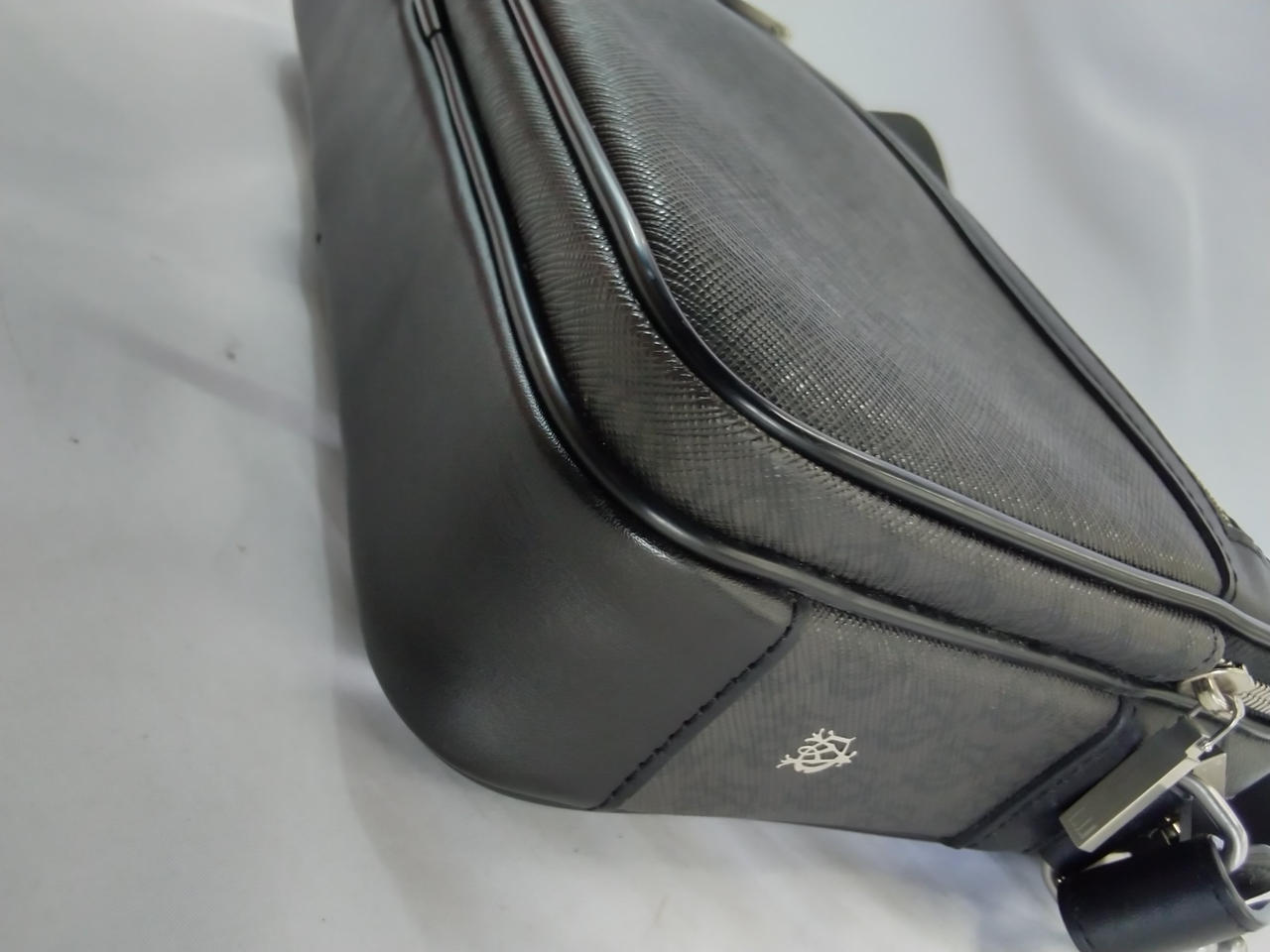 両サイドはスレ有り