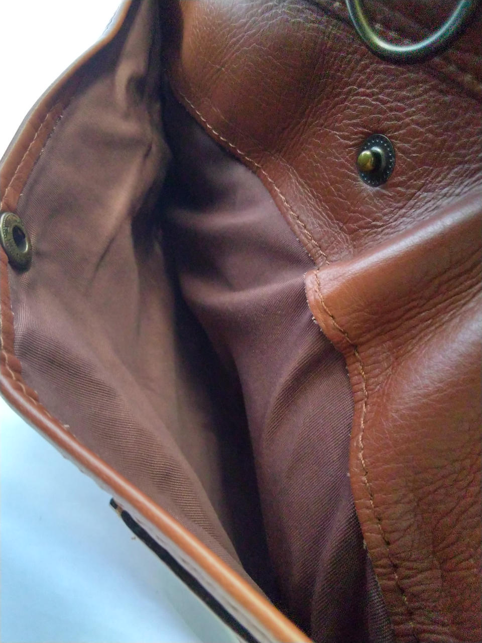 後ろ面ポケットの中