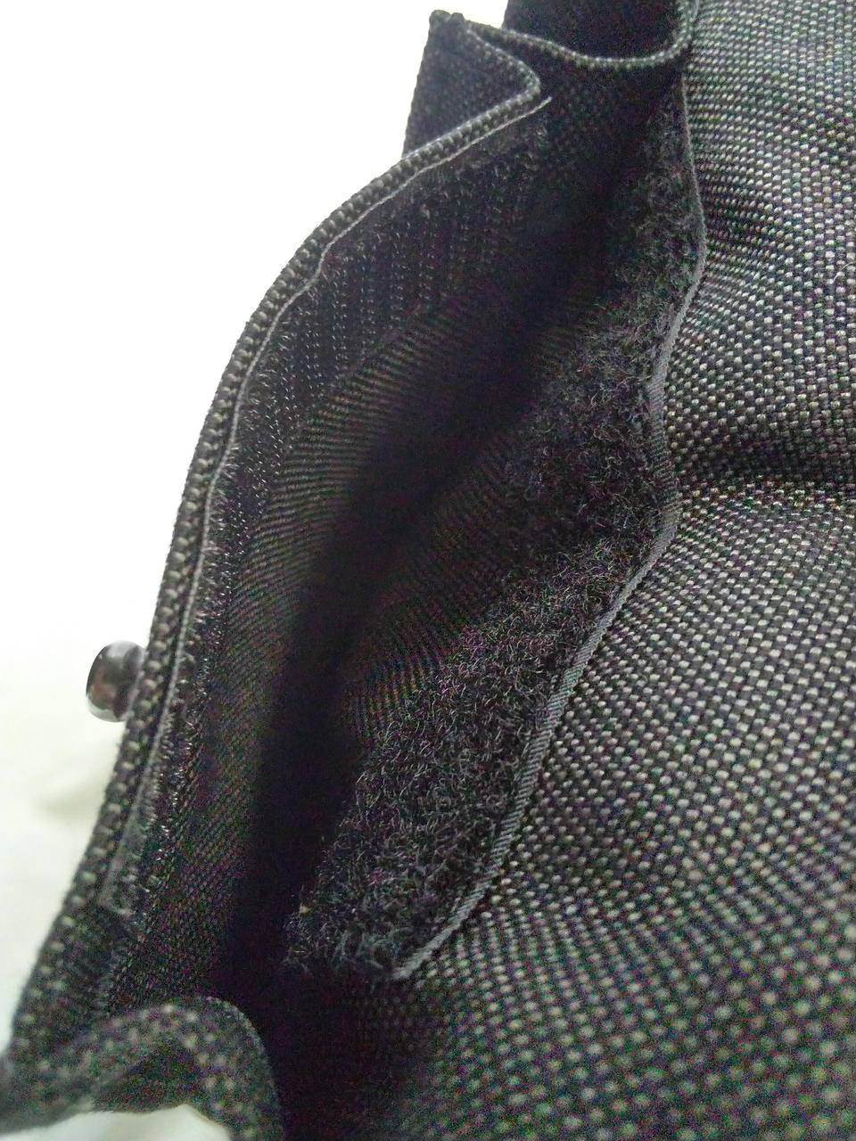 正面ポケットの中