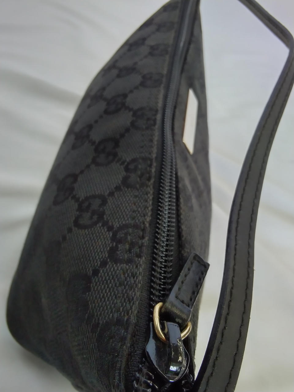 グッチ(GUCCI)|GGキャンバス アクセサリーポーチ|【ハードオフ公式通販