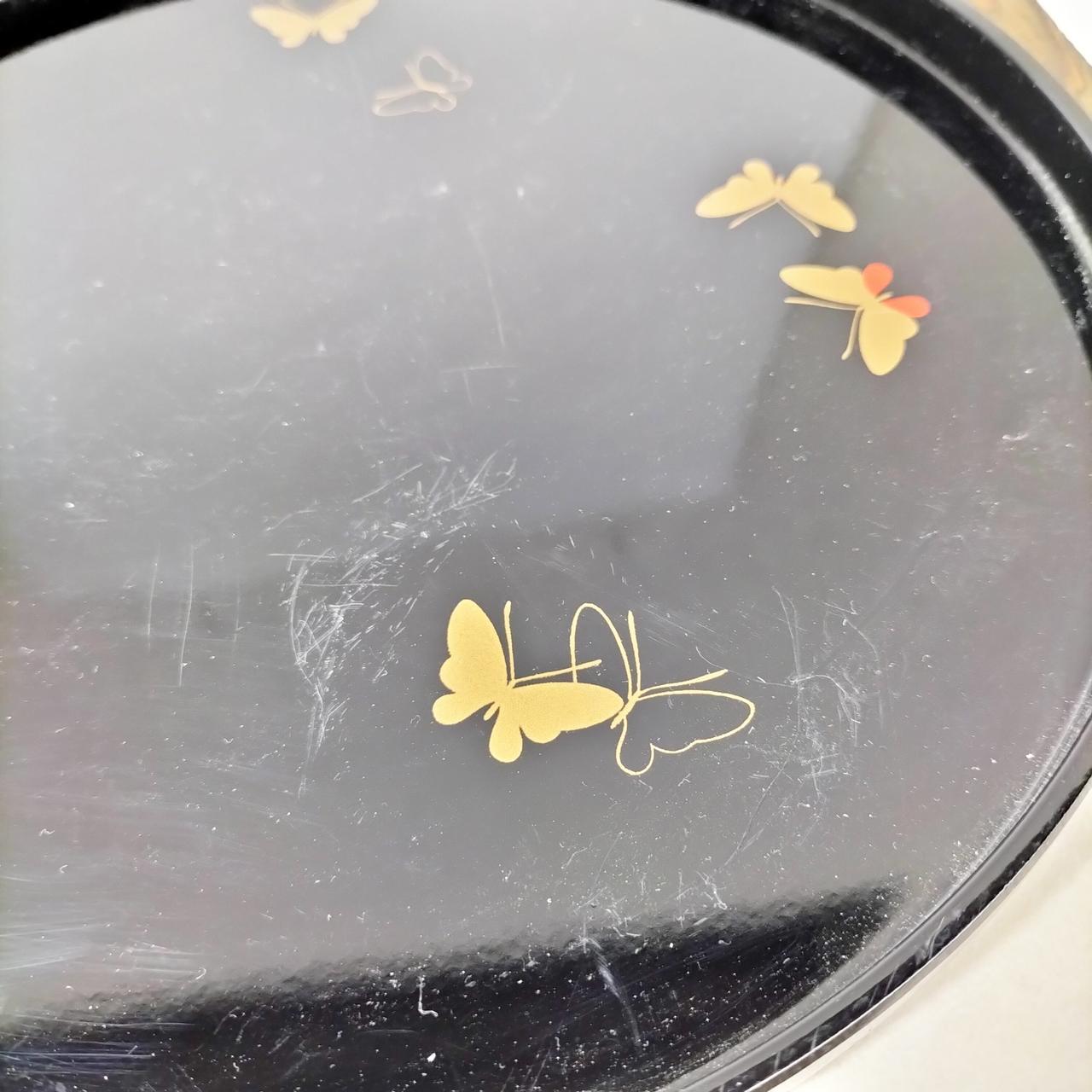 おぼんキズ多めです