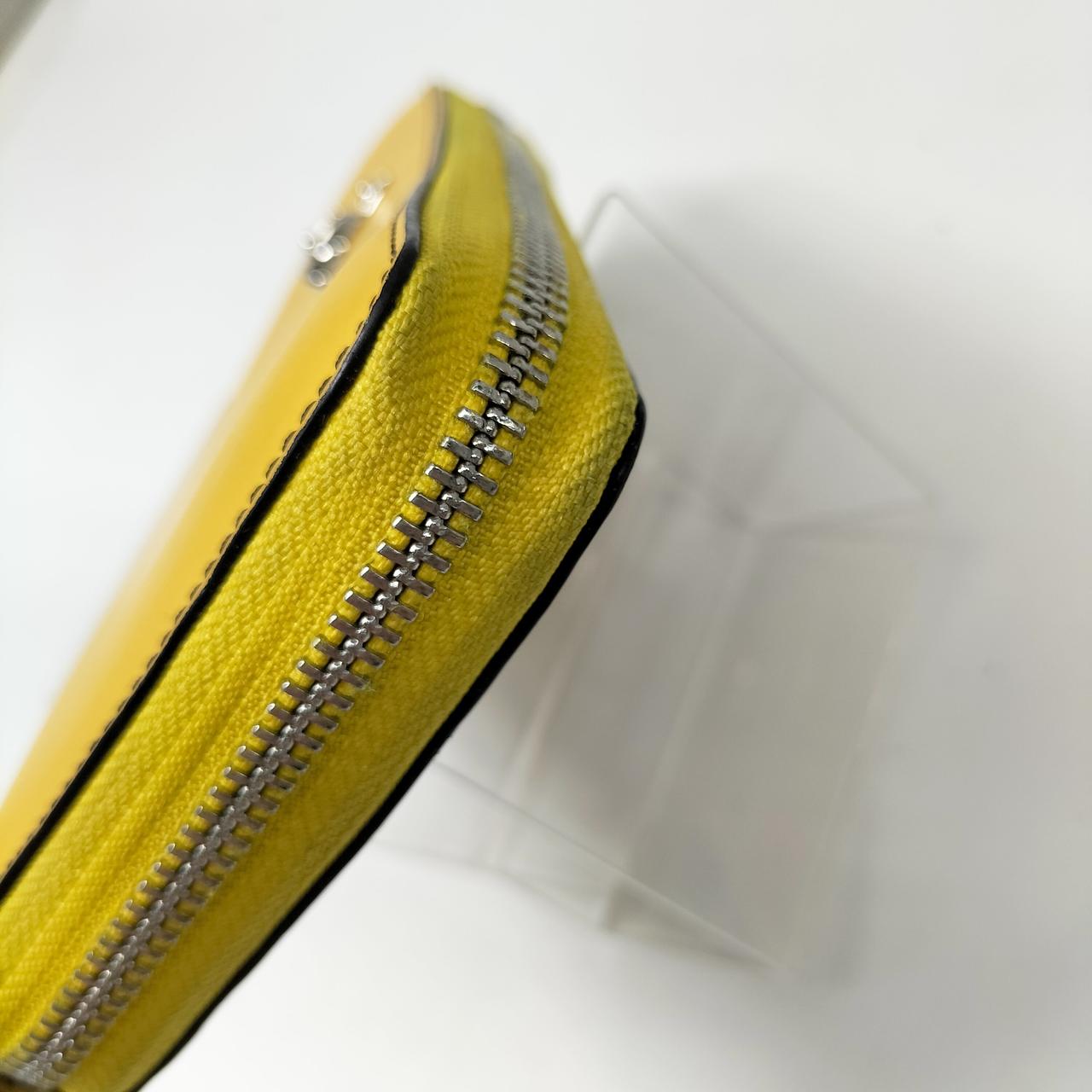 ファスナー部分汚れ有り