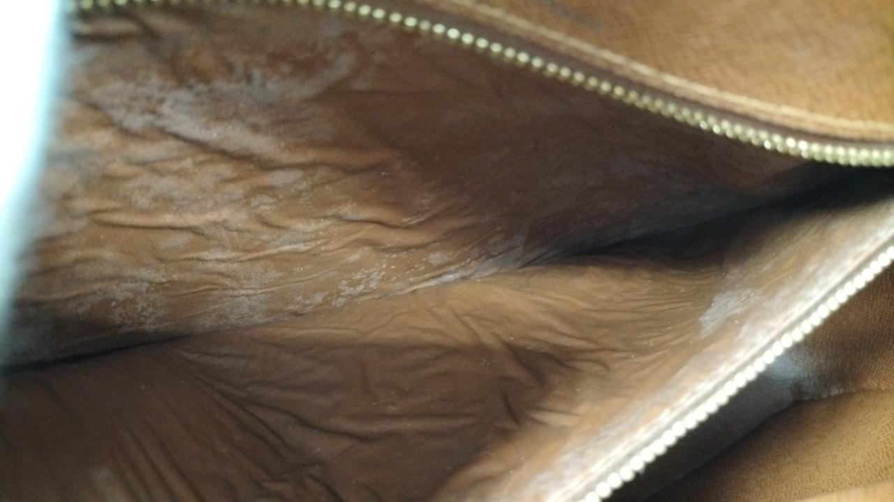 メインの内ポケット
劣化あり