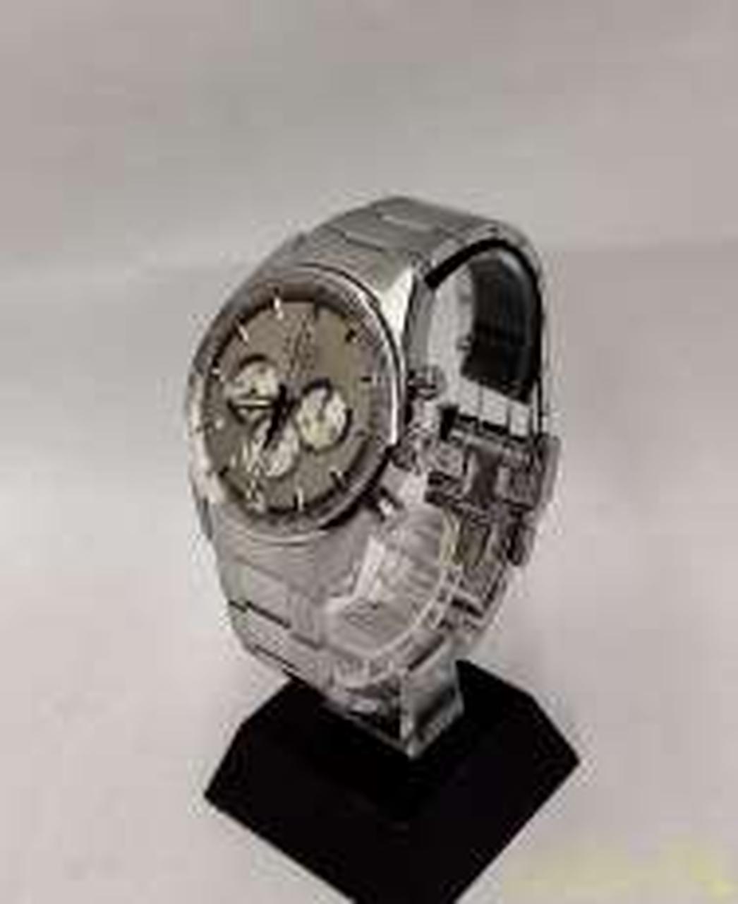 ※スタンドは付属しません