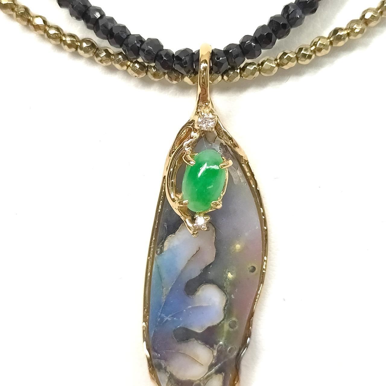 翡翠 ものたりない ハート型 彫刻 デザイン ペンダントトップ K18 18金  