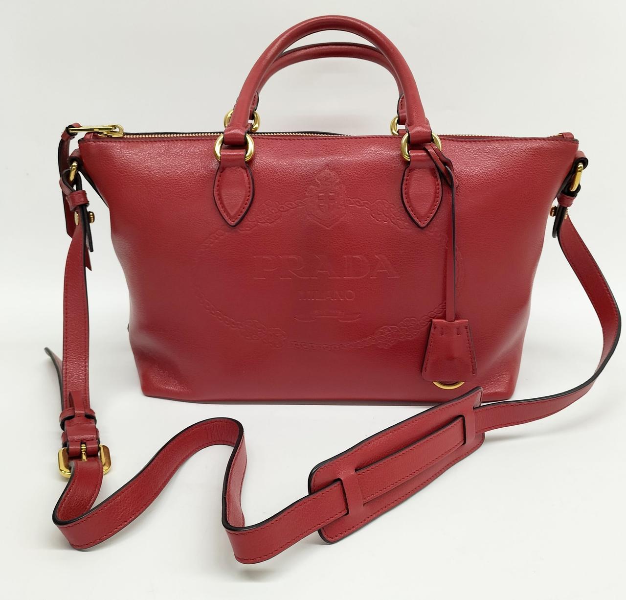 黒っぽく色移りあり