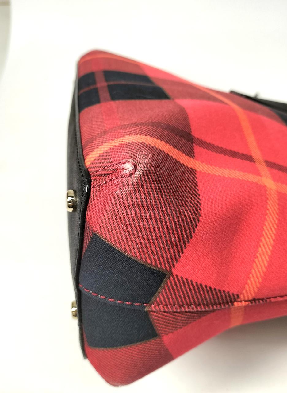 角スレ　正面右側