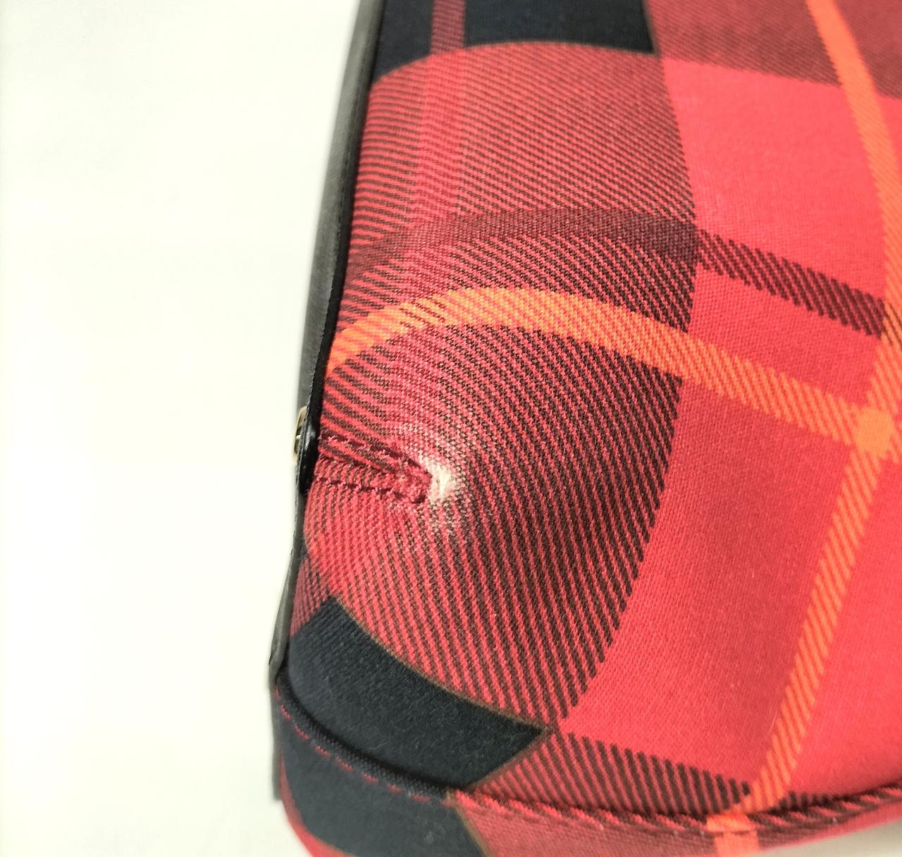 角スレ　背面右側