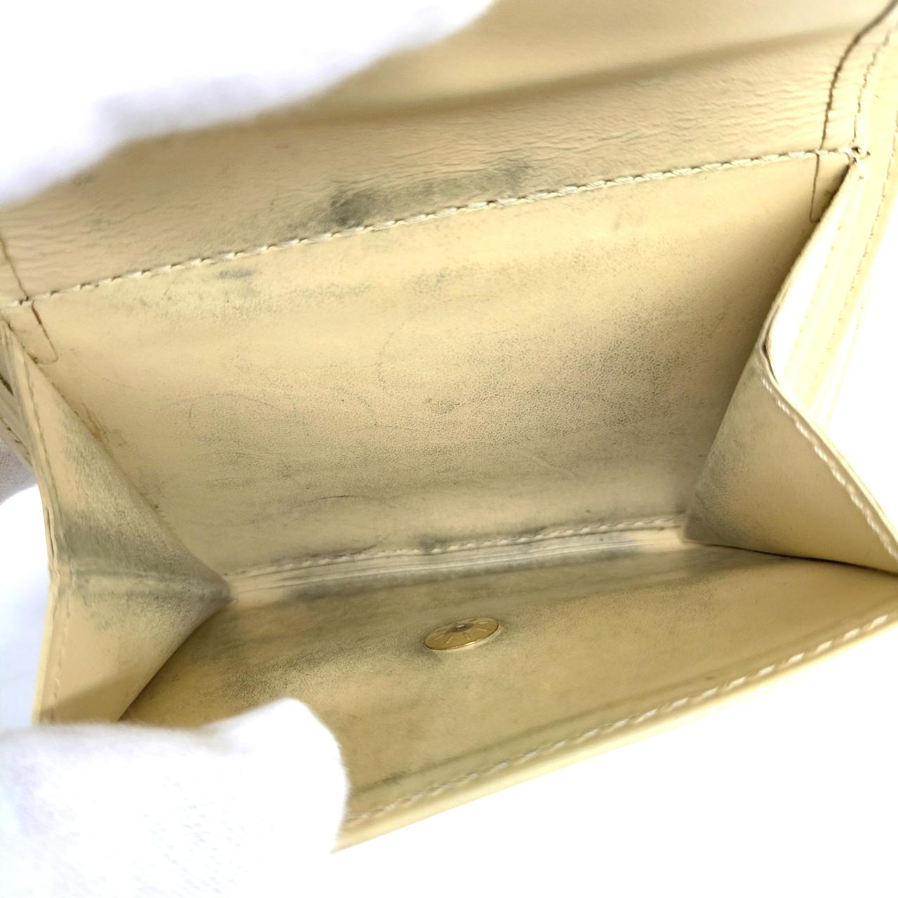 コインケース汚れ